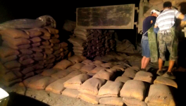 市經信委聯(lián)系紅獅水泥為幫扶村捐贈100噸水泥