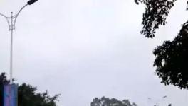 逼瘋了！漲價(jià)缺貨！供不應(yīng)求！經(jīng)銷商連夜排隊(duì)買水泥！