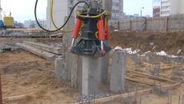 俄羅斯發(fā)明切樁機，每小時可以切割50根水泥柱