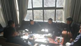 華新水泥廠采石點爆破作業(yè)導(dǎo)致房屋受損！