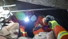 突發(fā)！一在建廠房發(fā)生垮塌，導(dǎo)致5人被困，其中3人死亡！