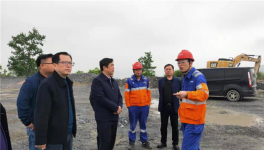 這一地區(qū)環(huán)保部門暗訪被群眾舉報的華新水泥廠！