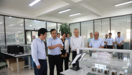 海螺集團(tuán)黨委書記、董事長楊軍蒞臨東方測控調(diào)研